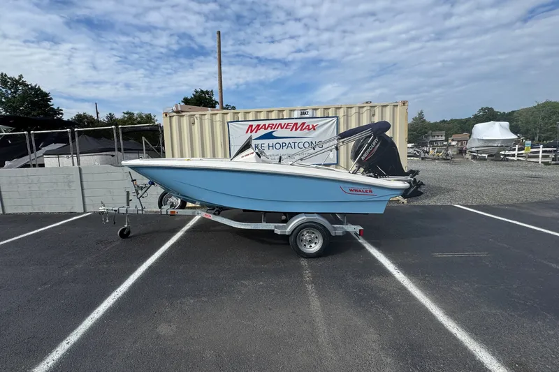 The Image of Boston Whaler 130 Super Sport 2027 - 0