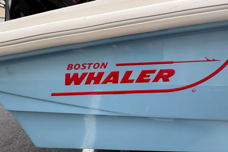 Slide: The Image of Boston Whaler 130 Super Sport 2027 - 5