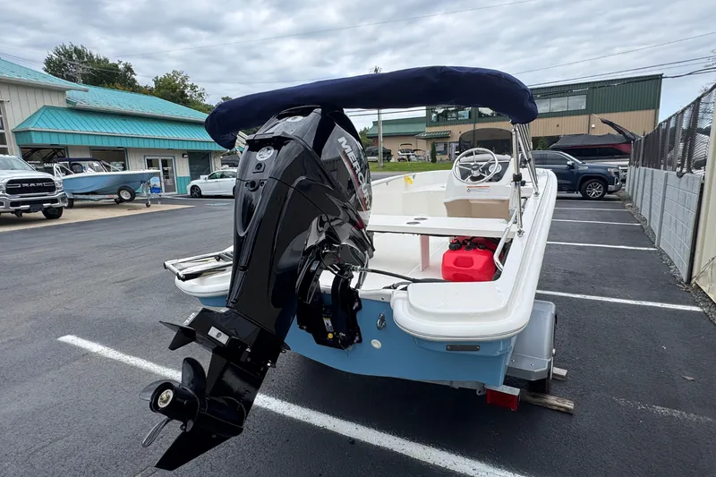 Slide: The Image of Boston Whaler 130 Super Sport 2027 - 7