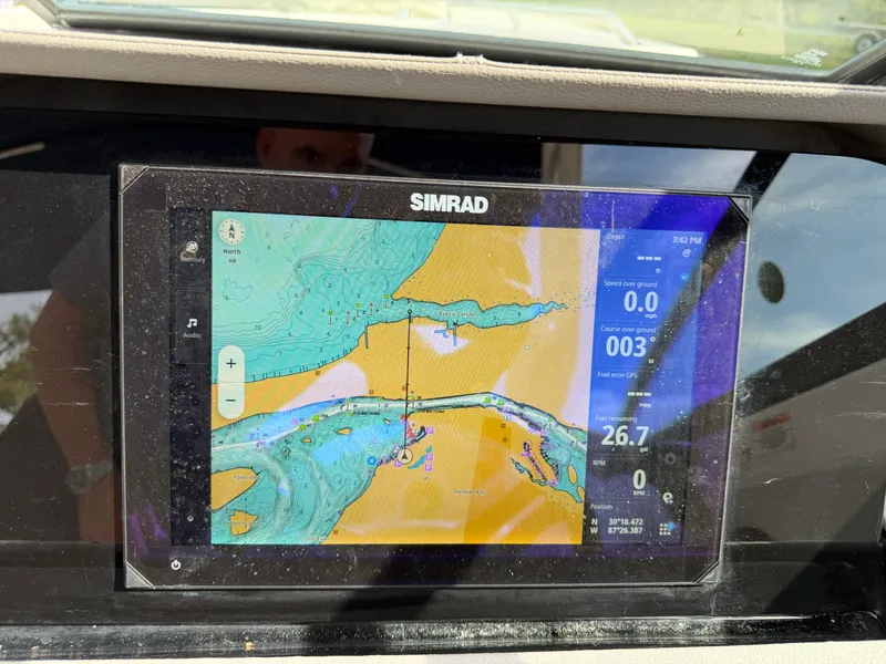 Slide: The Image of Sea Ray 270 SUNDECK OB 2020 - 33