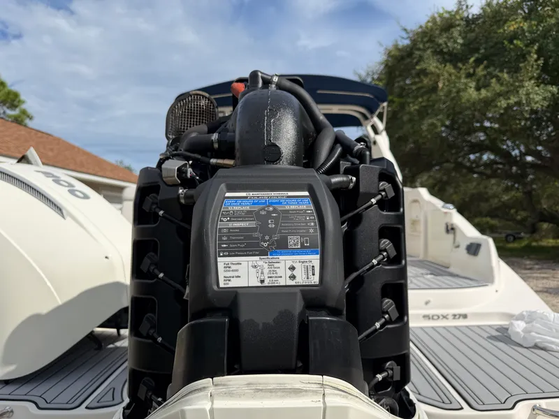 Slide: The Image of Sea Ray 270 SUNDECK OB 2020 - 63