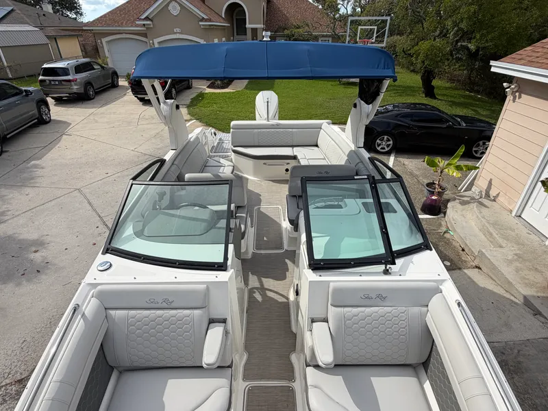 Slide: The Image of Sea Ray 270 SUNDECK OB 2020 - 42