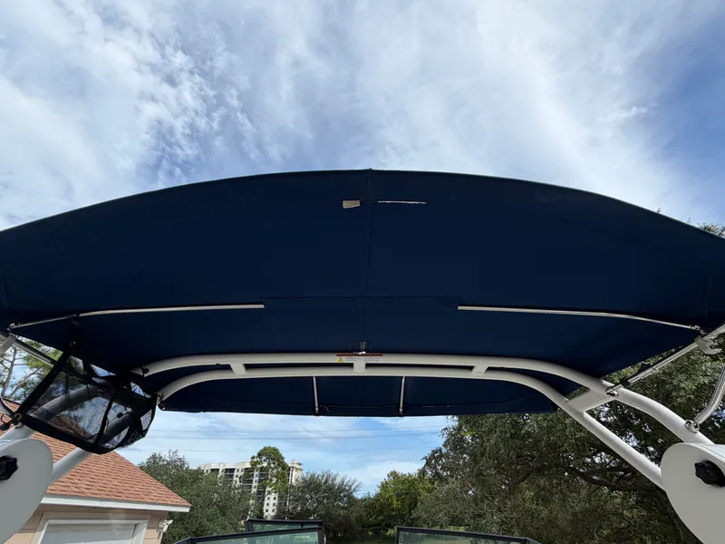 Slide: The Image of Sea Ray 270 SUNDECK OB 2020 - 50