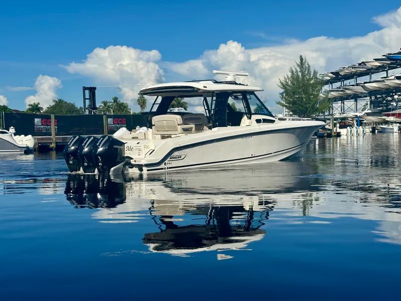 Slide: The Image of Boston Whaler 350 REALM 2023 - 1