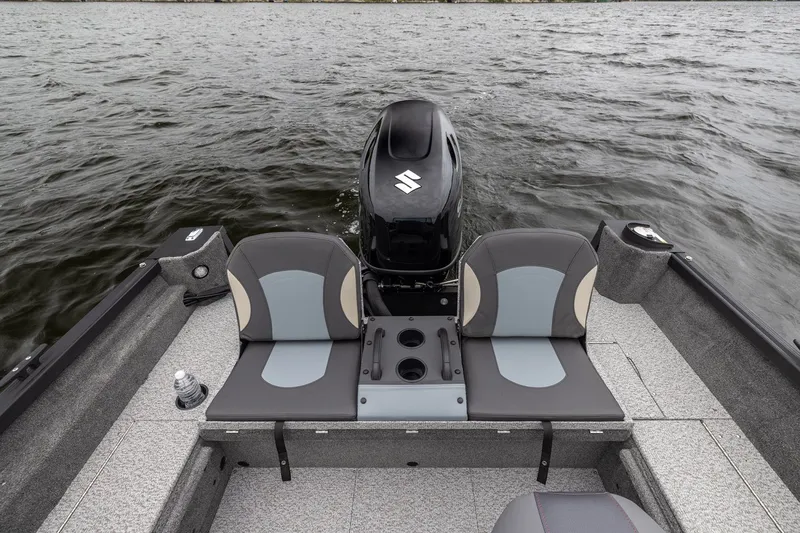 Slide: The Image of Alumacraft Voyageur 175 Sport 2026 - 9