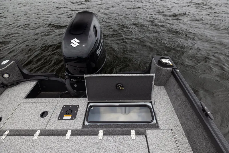 Slide: The Image of Alumacraft Voyageur 175 Sport 2026 - 7
