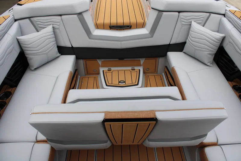 Slide: The Image of Nautique G23 2026 - 16