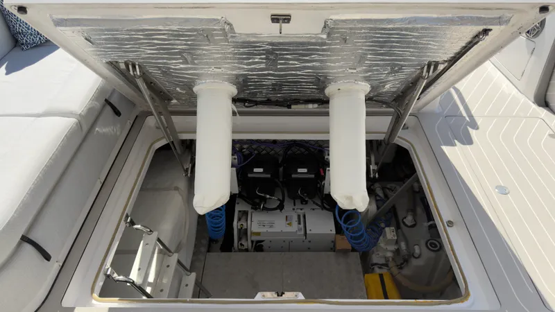Slide: The Image of Azimut Verve 47 2023 - 91