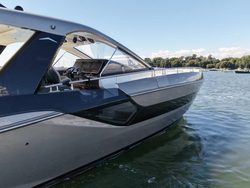 Slide: The Image of Azimut Verve 47 2023 - 18