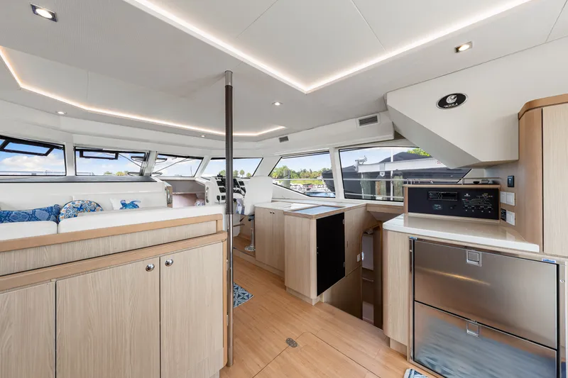Slide: The Image of Aquila 44 YACHT 2020 - 27