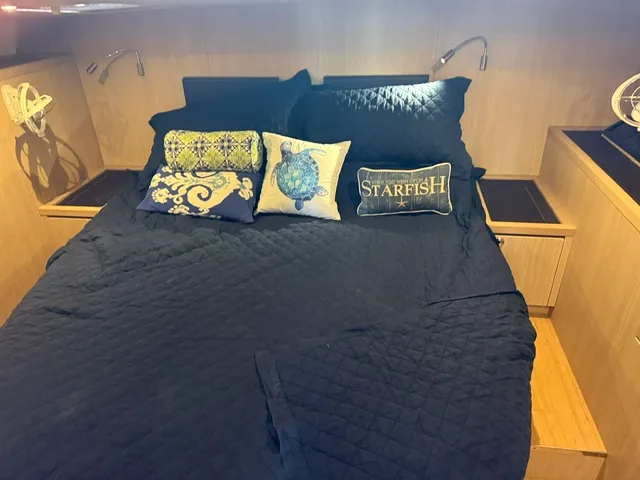 Slide: The Image of Aquila 44 YACHT 2020 - 7