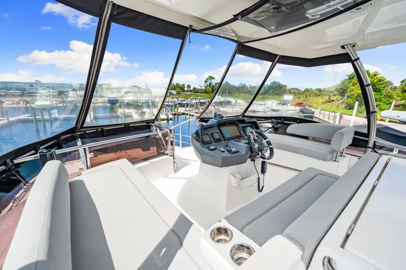 Slide: The Image of Aquila 44 YACHT 2020 - 17