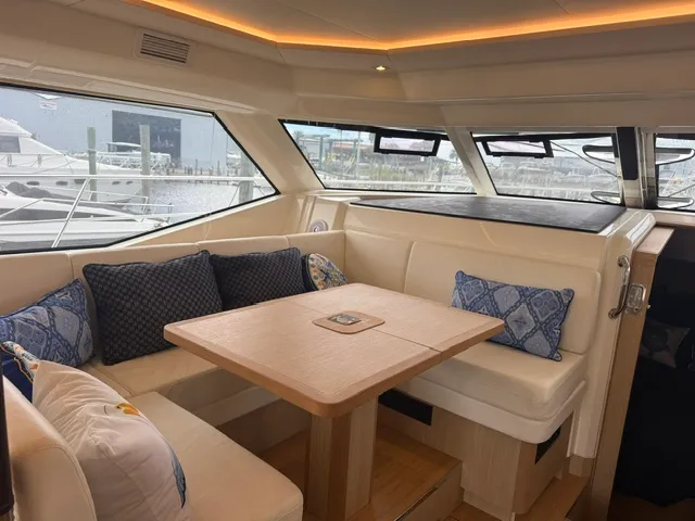 Slide: The Image of Aquila 44 YACHT 2020 - 8