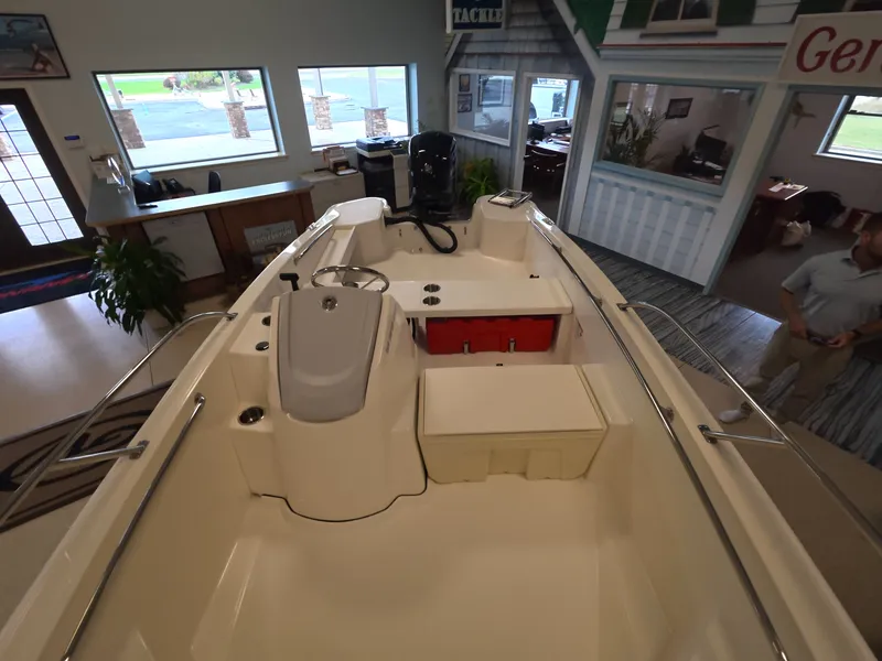 Slide: The Image of Boston Whaler 160 Super Sport 2027 - 2
