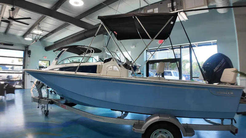 Slide: The Image of Boston Whaler 170 Montauk 2027 - 4