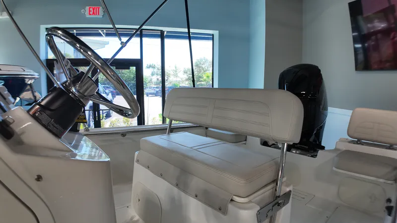 Slide: The Image of Boston Whaler 170 Montauk 2027 - 11