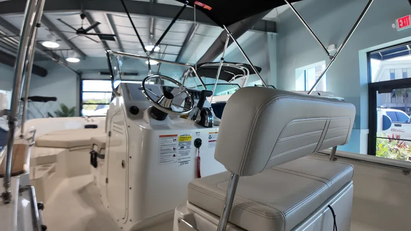 Slide: The Image of Boston Whaler 170 Montauk 2027 - 13