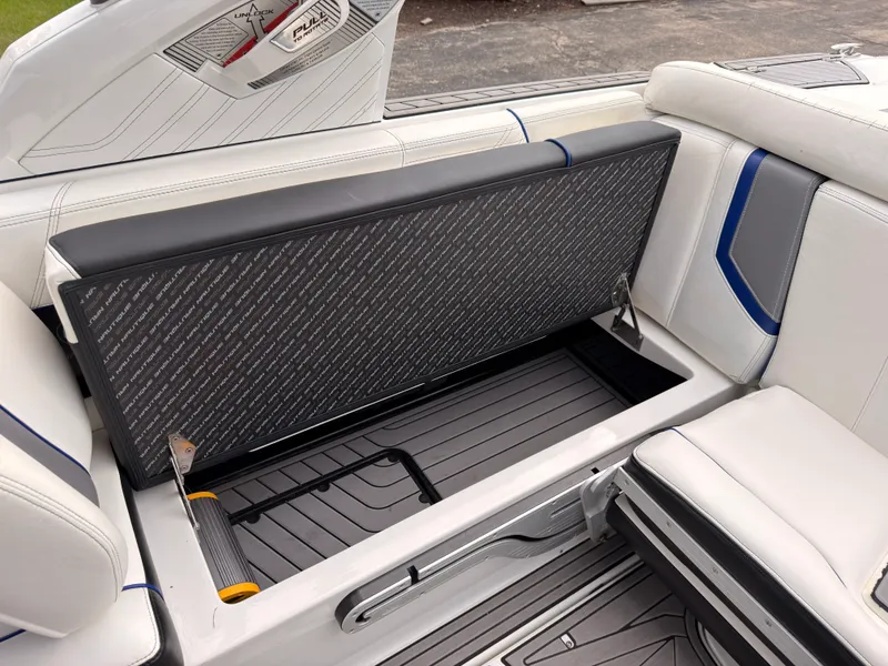 Slide: The Image of Nautique G23 2016 - 24