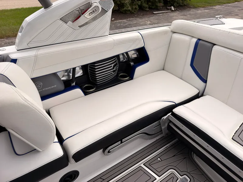 Slide: The Image of Nautique G23 2016 - 23
