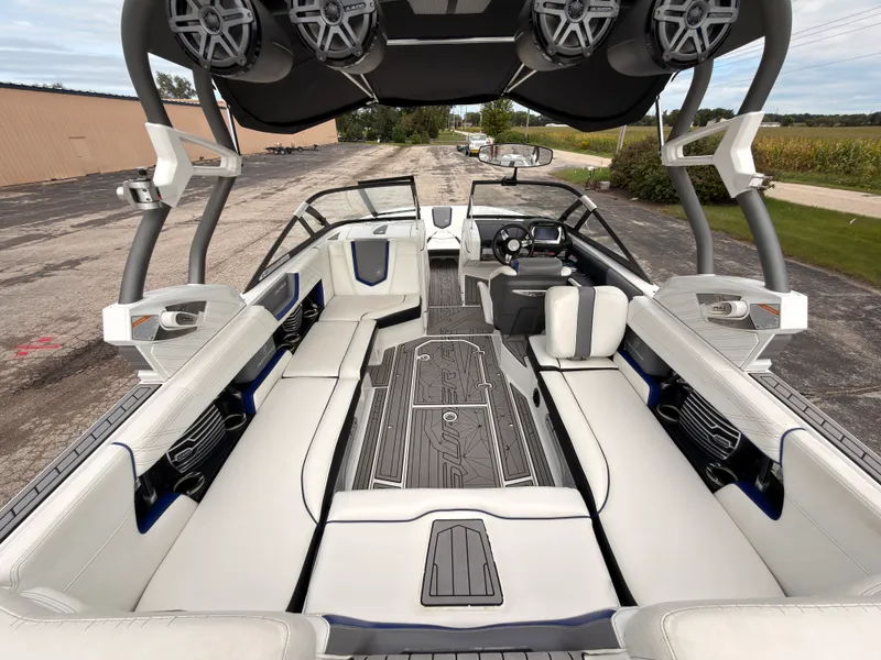 Slide: The Image of Nautique G23 2016 - 20