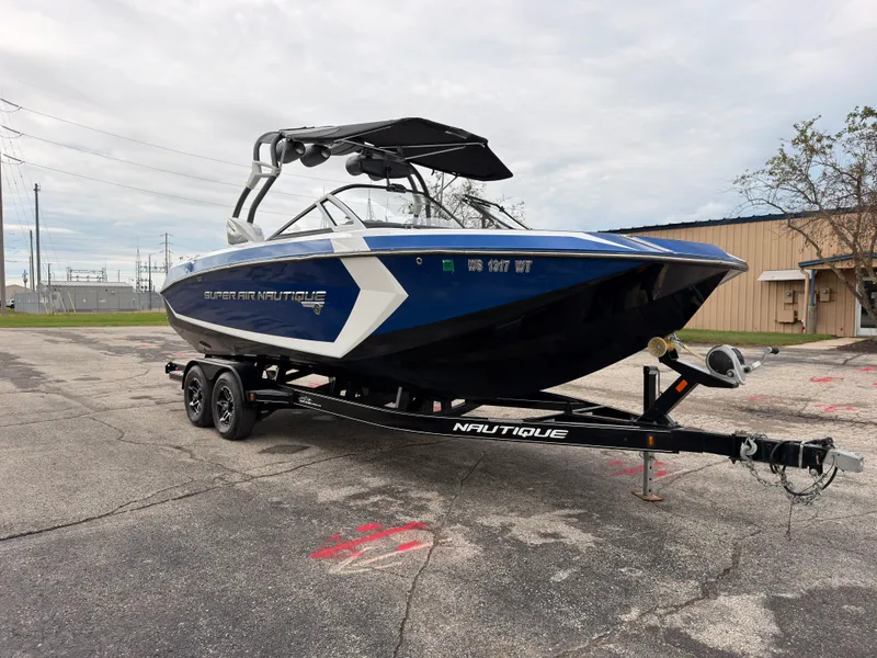 Slide: The Image of Nautique G23 2016 - 6