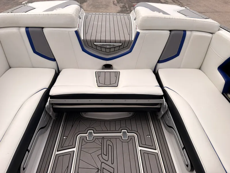 Slide: The Image of Nautique G23 2016 - 26