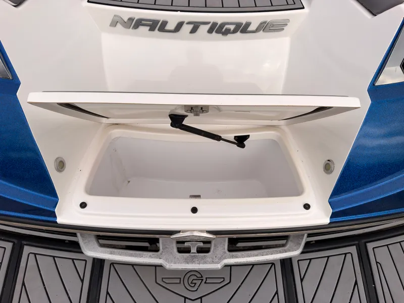 Slide: The Image of Nautique G23 2016 - 13