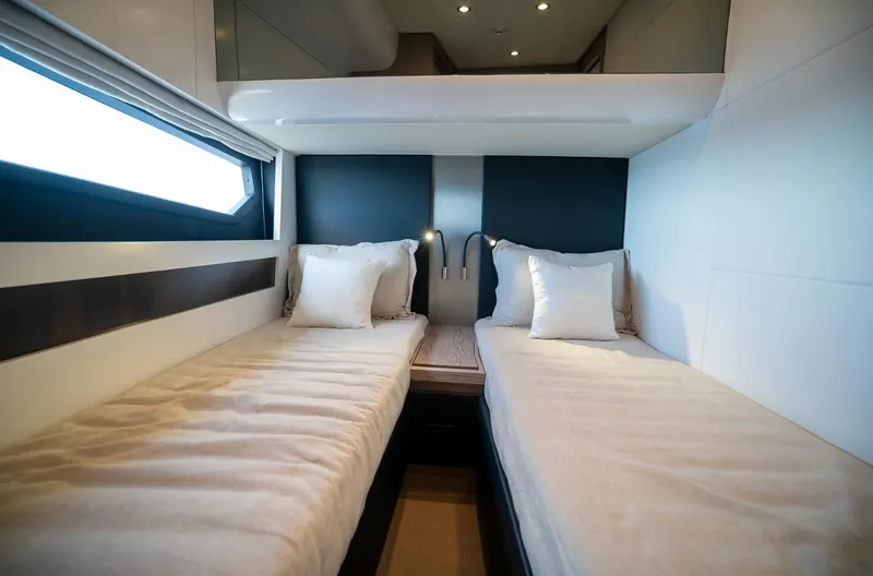 Slide: The Image of Azimut S6 2025 - 51