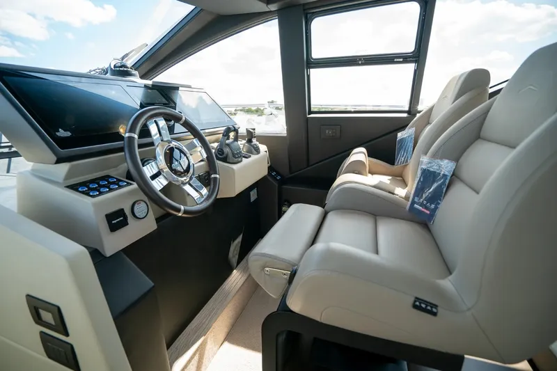 Slide: The Image of Azimut S6 2025 - 41
