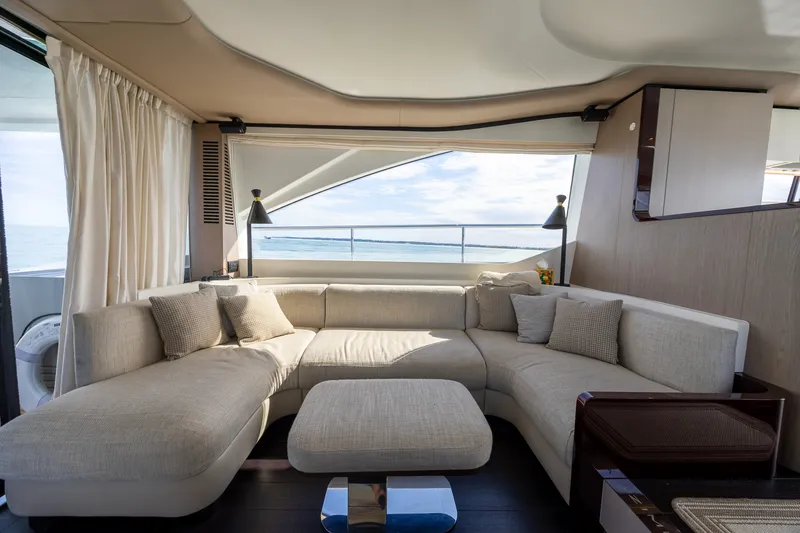 Slide: The Image of Azimut FLY 60 2023 - 42