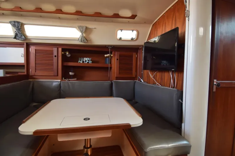 Slide: The Image of Catalina 36 1989 - 14