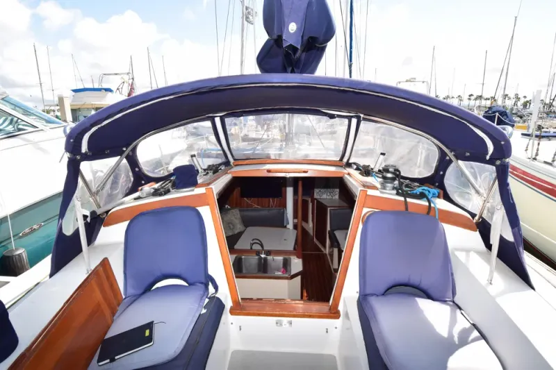 Slide: The Image of Catalina 36 1989 - 30