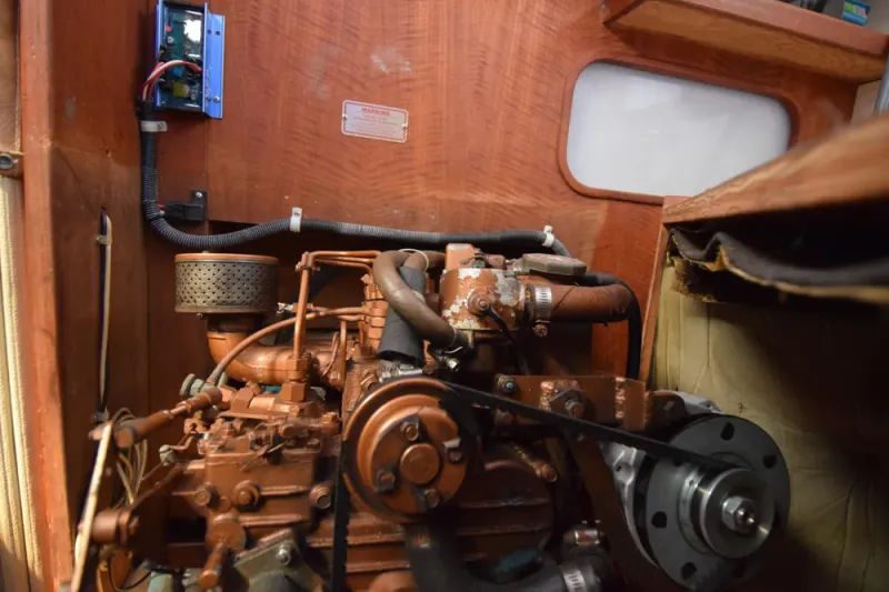 Slide: The Image of Catalina 36 1989 - 37