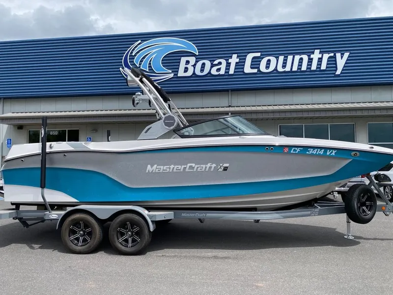 Slide: The Image of MasterCraft XT24 2023 - 2