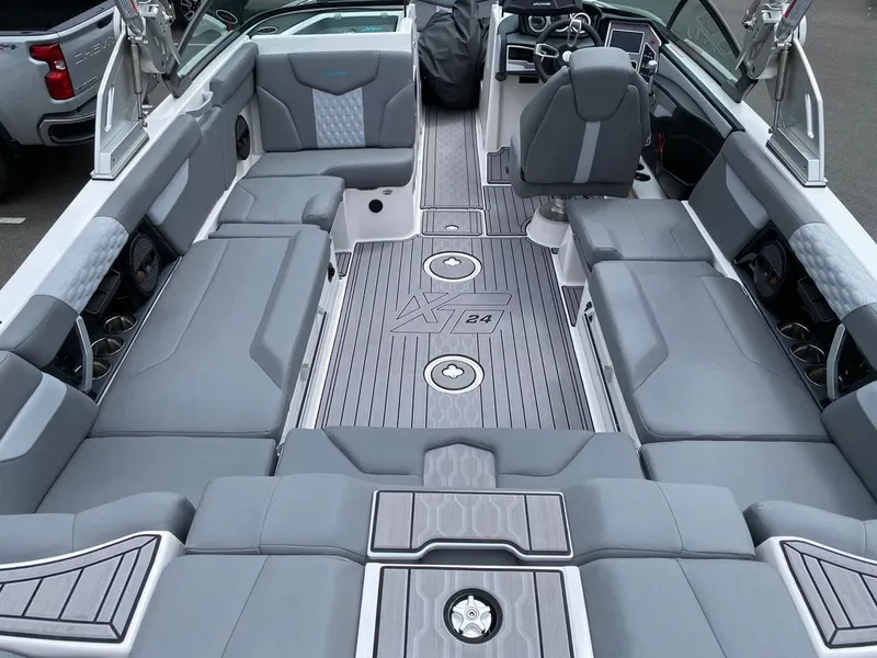 The Image of MasterCraft XT24 2023 - 0
