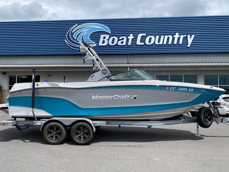 Slide: The Image of MasterCraft XT24 2023 - 1