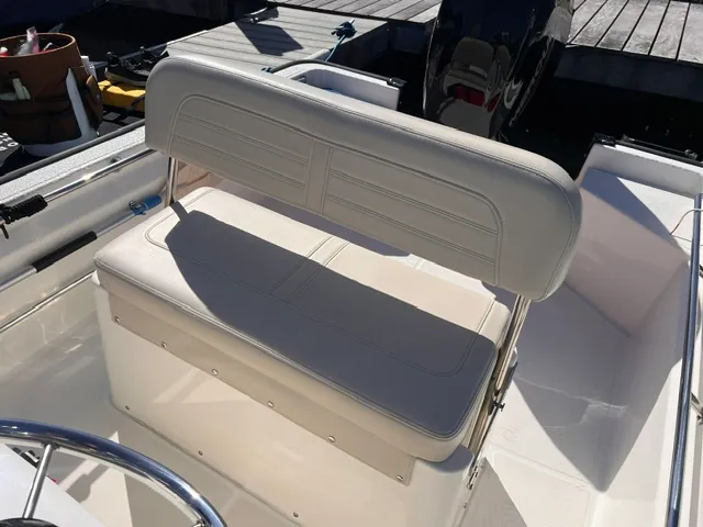 Slide: The Image of Boston Whaler 150 MONTAUK 2023 - 8