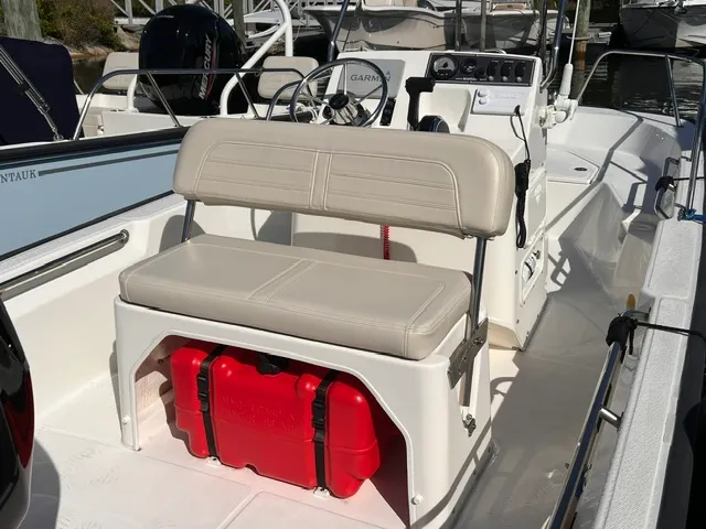 Slide: The Image of Boston Whaler 150 MONTAUK 2023 - 9