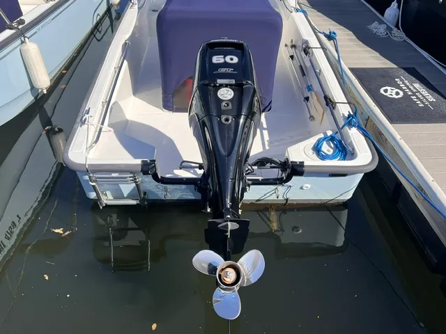 Slide: The Image of Boston Whaler 150 MONTAUK 2023 - 5