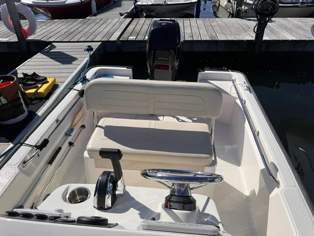 Slide: The Image of Boston Whaler 150 MONTAUK 2023 - 10