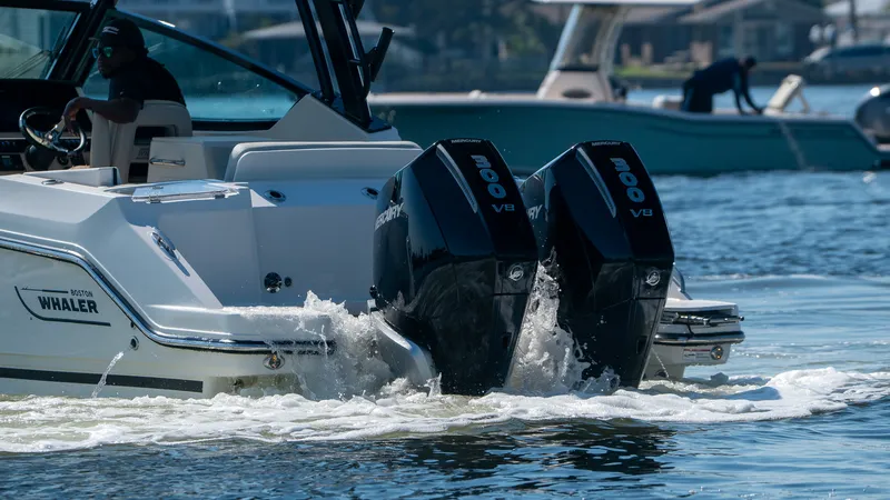 Slide: The Image of Boston Whaler 280 Vantage 2027 - 20