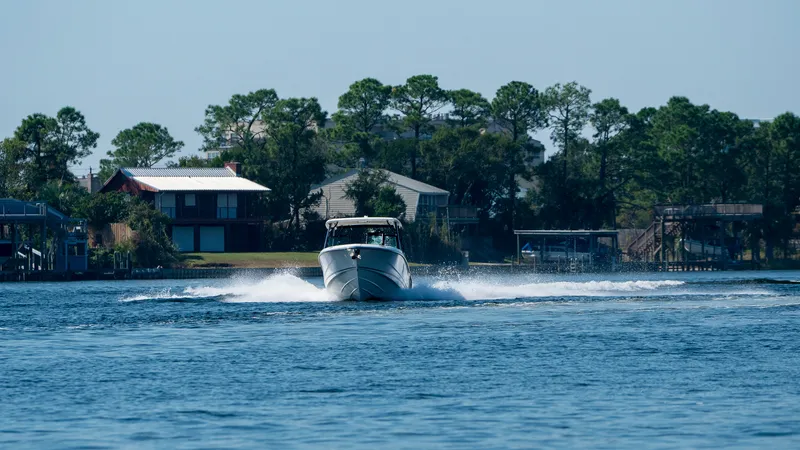 Slide: The Image of Boston Whaler 280 Vantage 2027 - 22