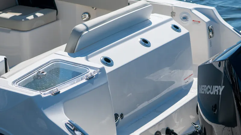 Slide: The Image of Boston Whaler 280 Vantage 2027 - 28