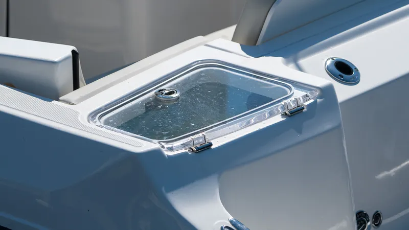 Slide: The Image of Boston Whaler 280 Vantage 2027 - 27