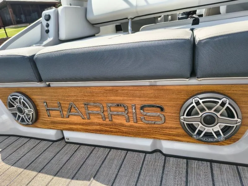 Slide: The Image of Harris GRAND MARINER 270 2024 - 22