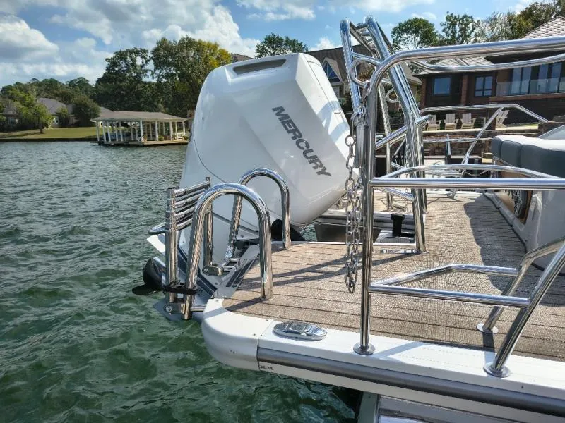 Slide: The Image of Harris GRAND MARINER 270 2024 - 5