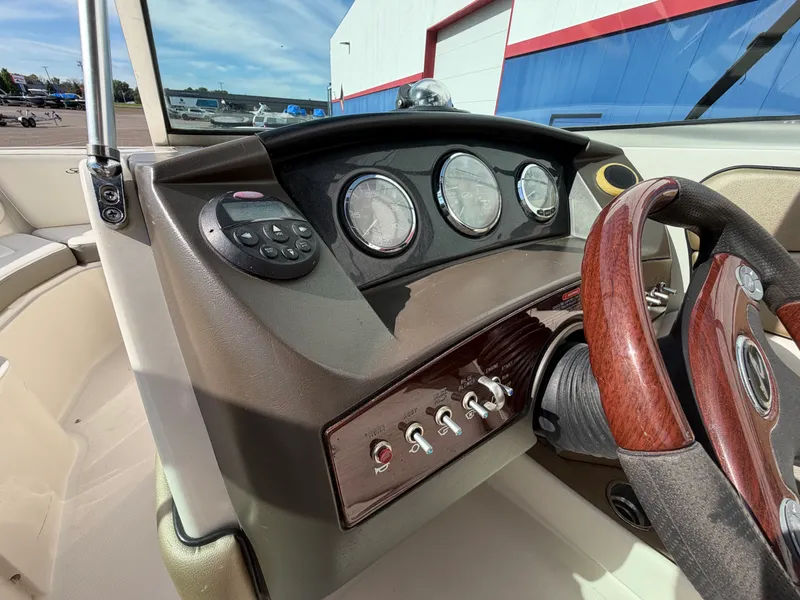 Slide: The Image of Sea Ray 230 SELECT 2007 - 32