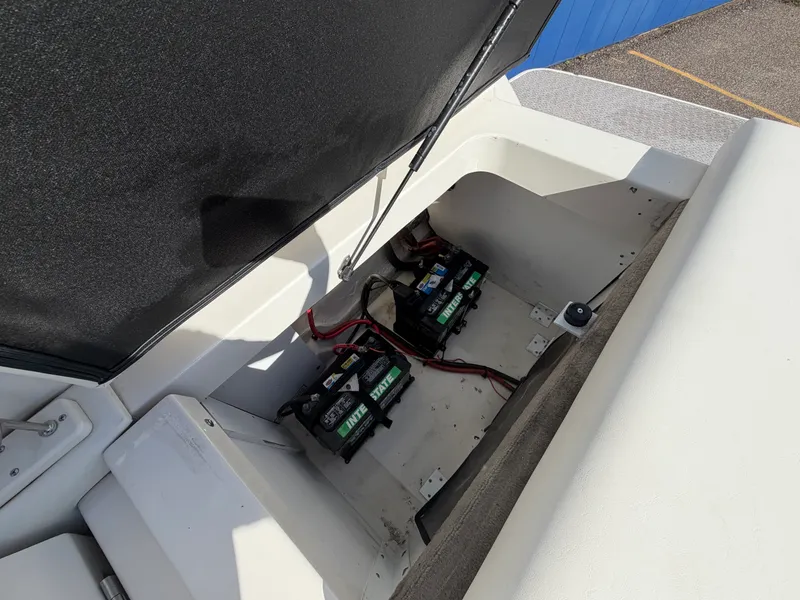 Slide: The Image of Sea Ray 230 SELECT 2007 - 11