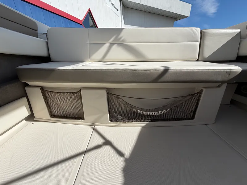 Slide: The Image of Sea Ray 230 SELECT 2007 - 15
