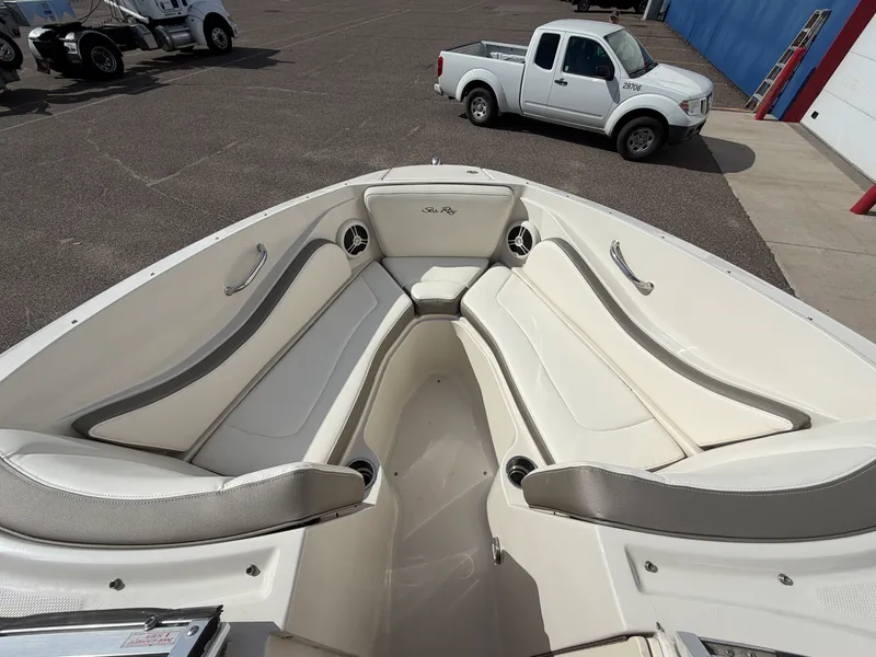 Slide: The Image of Sea Ray 230 SELECT 2007 - 35